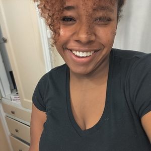 Meet your Posher, Brooke